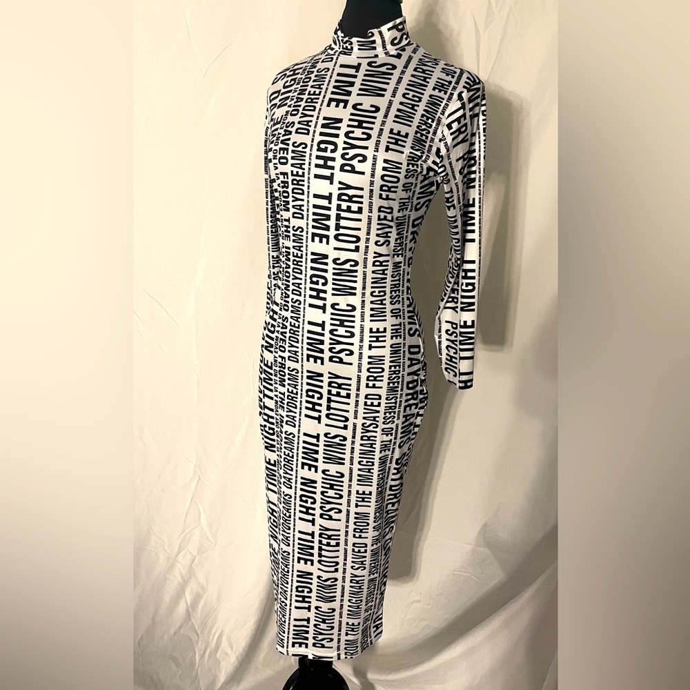 NEW/NEVER WORN Form fitting dress